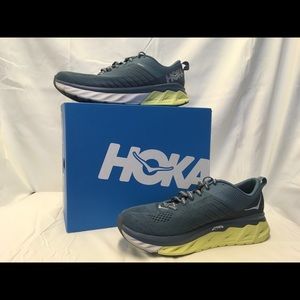 Women’s HOKA Arahi 3 size 8.5